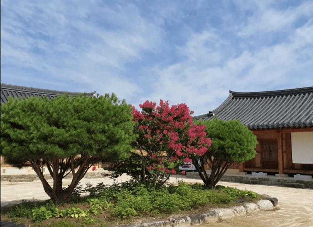 Hamyang Namgye Ilodang Hanok Stay חדר תמונה