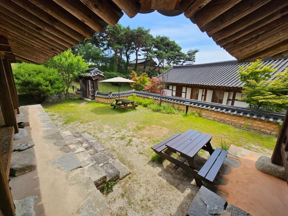 Hamyang Namgye Ilodang Hanok Stay חדר תמונה