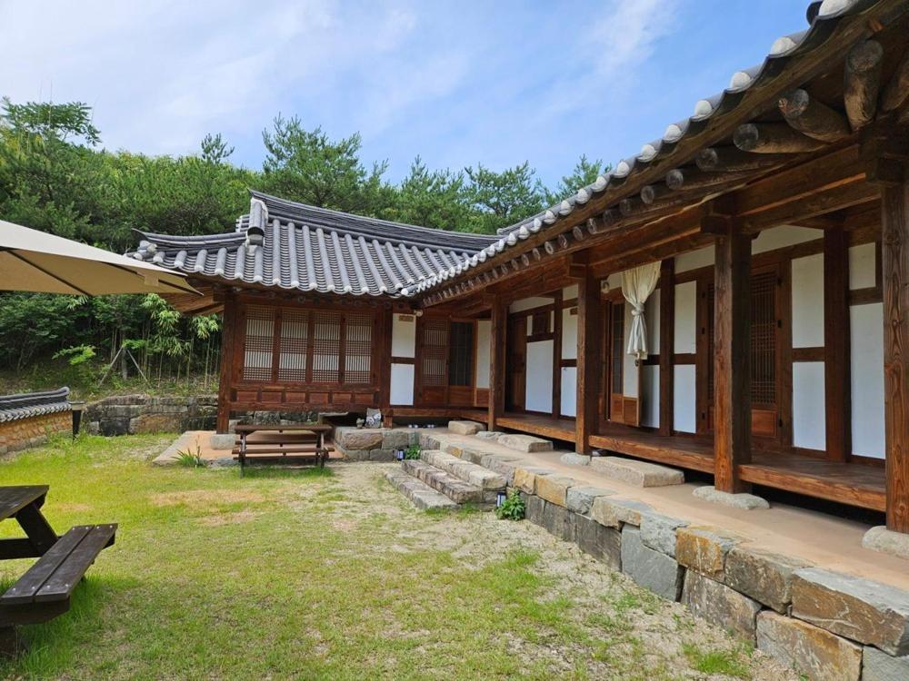 Hamyang Namgye Ilodang Hanok Stay חדר תמונה